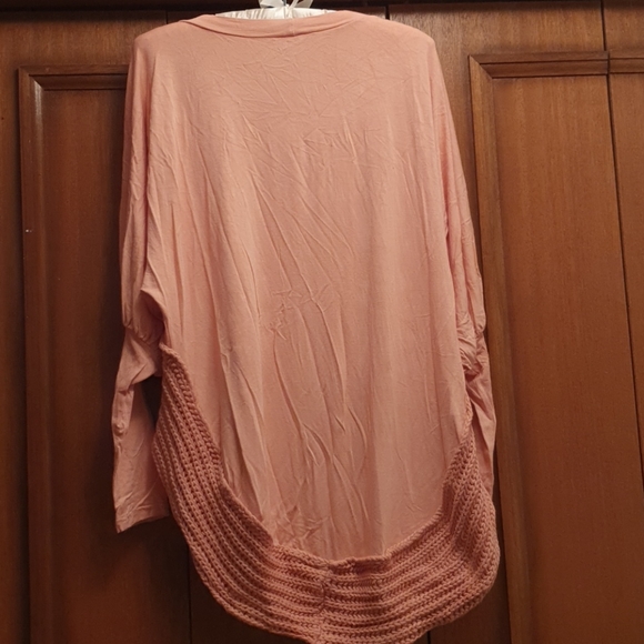 Salmon colour  Hi-low top/sweater, very unique - Picture 4 of 6